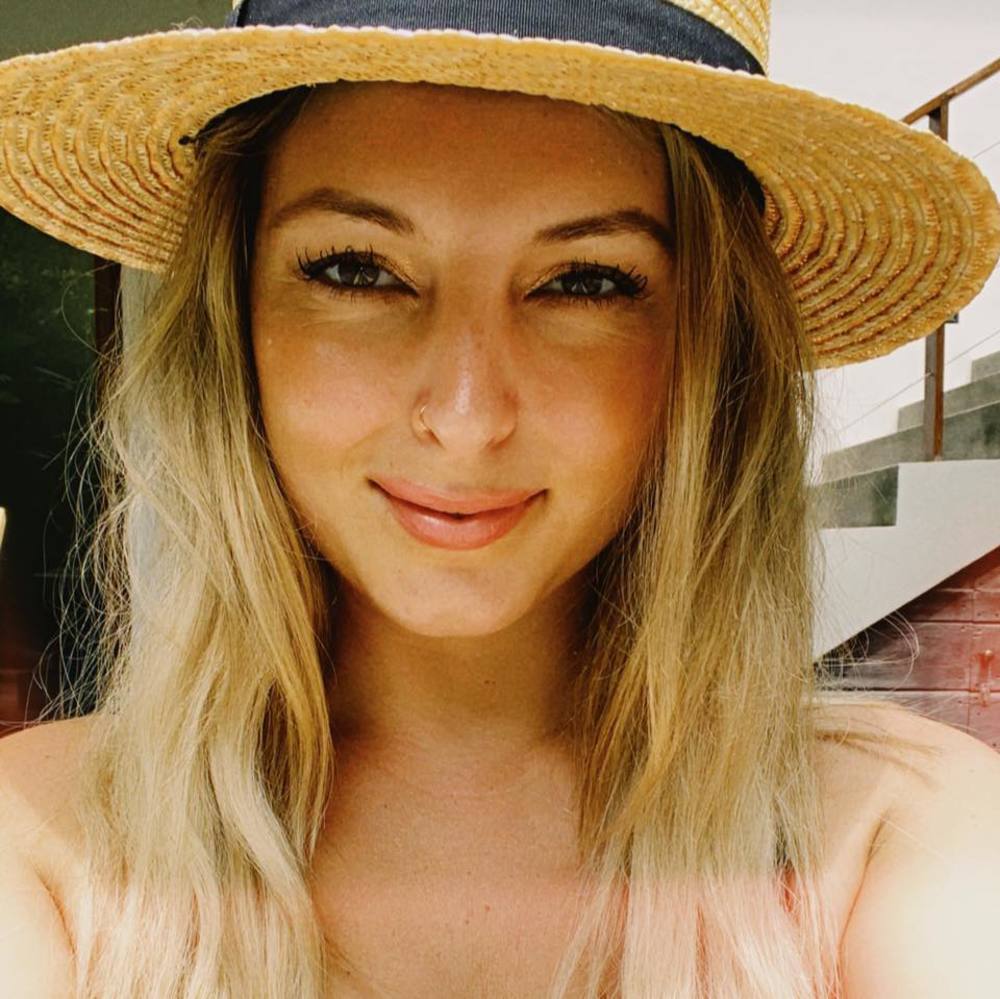 Meet your Posher, Vera